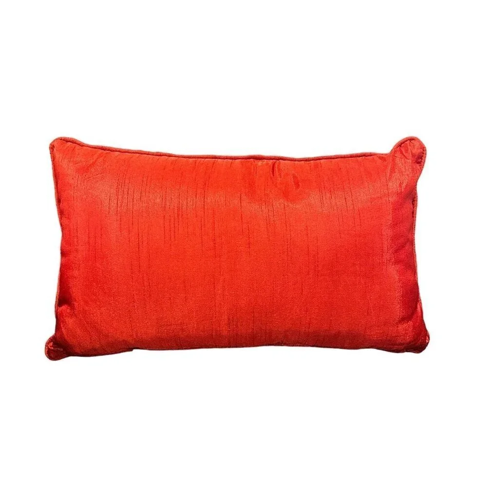 Accent Throw Pillow 12x20‎ Inch Santa Sleigh Reindeer Multicolor Embroidered EUC